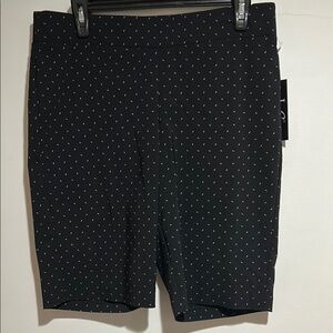 Laura Cruz Black patterned women’s Shorts